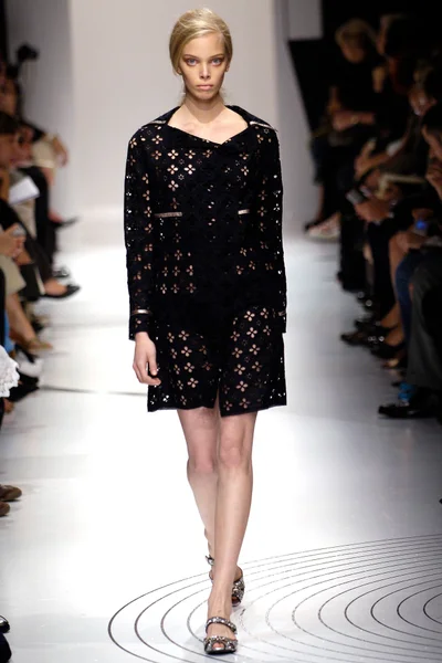 Look 49
